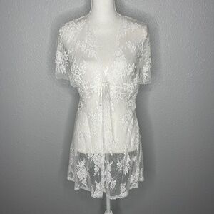 Beautiful Lace nightgown‎ robe